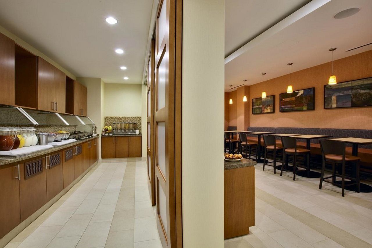 Hyatt House Fort Lauderdale Airport/Cruise Port Дейния Бийч Ресторант снимка