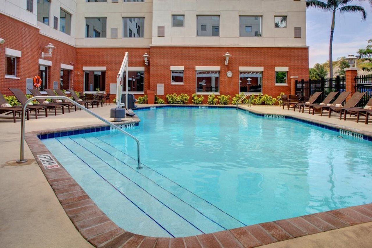 Hyatt House Fort Lauderdale Airport/Cruise Port Дейния Бийч Екстериор снимка