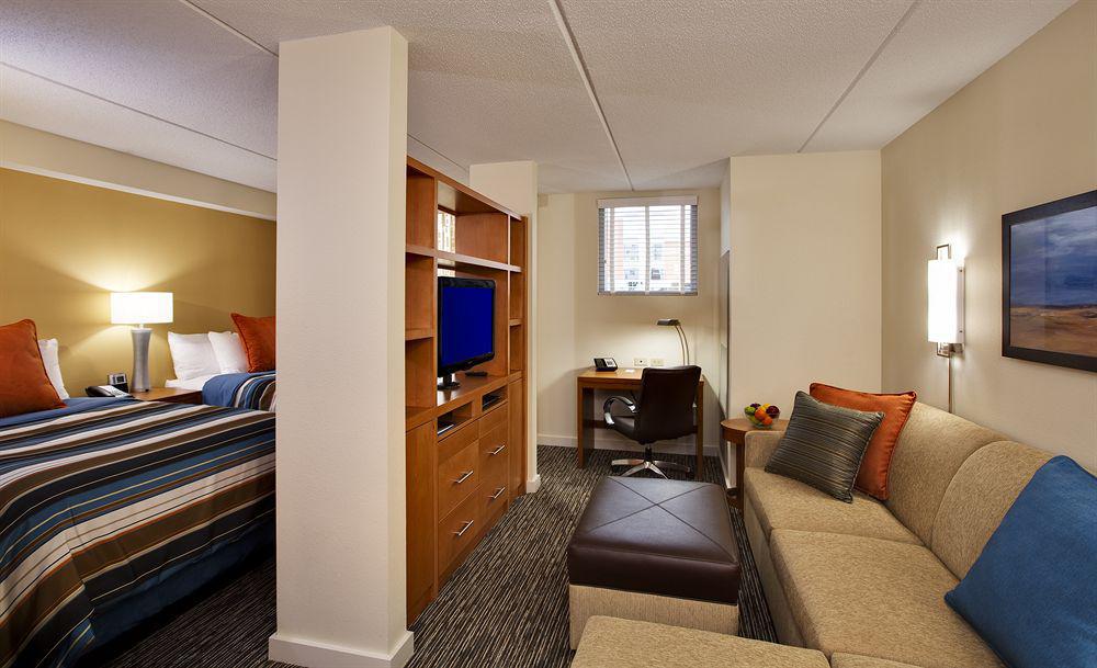 Hyatt House Fort Lauderdale Airport/Cruise Port Дейния Бийч Стая снимка